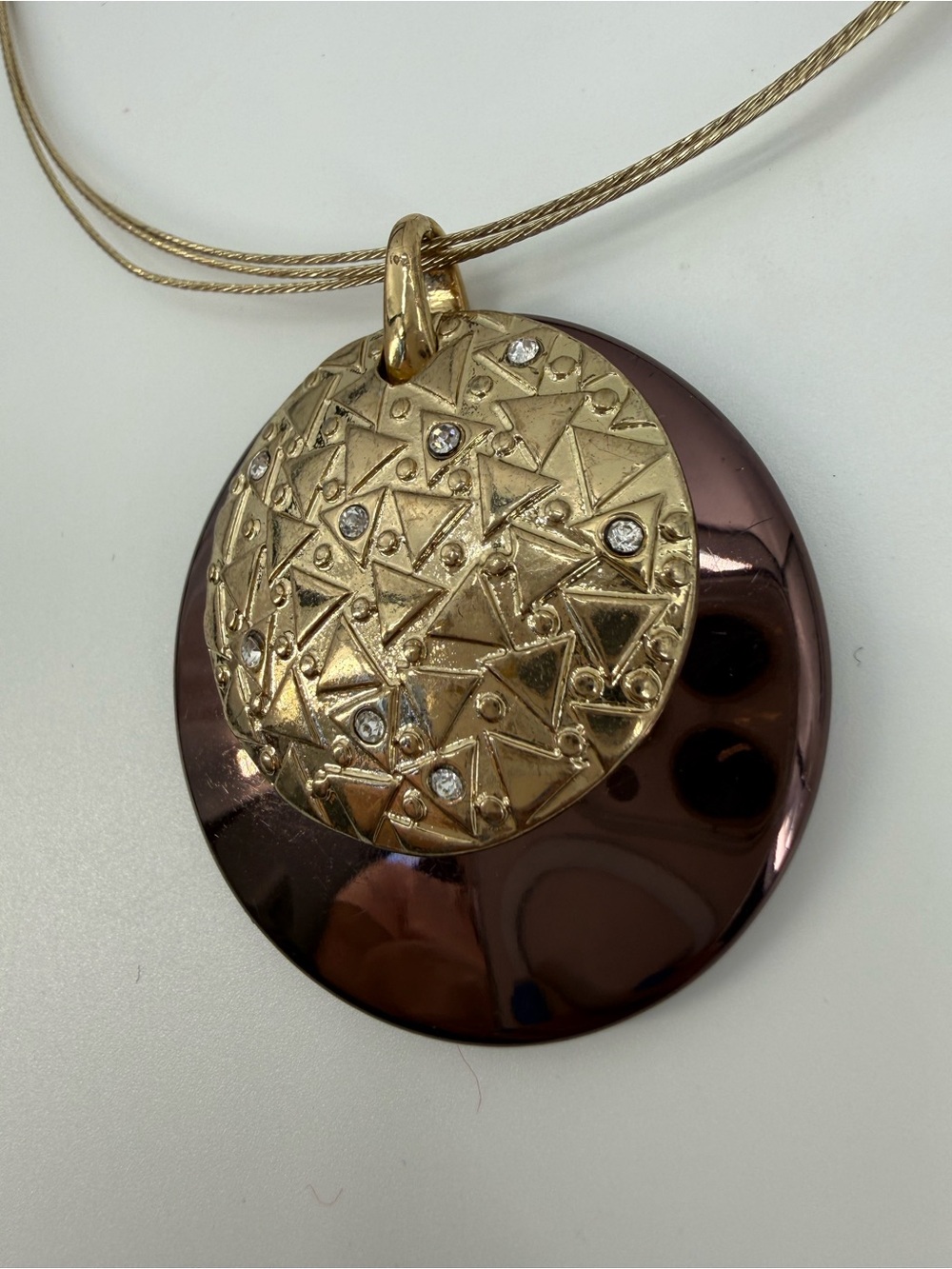 Dana Buchman Gold Tone Pendant Necklace Brown Resin Geometric Medallion - Picture 15 of 16